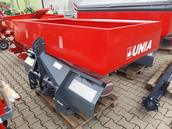 ROZSIEWACZ DO NAWOZÓW UNIA MX 850 - obrazek 4