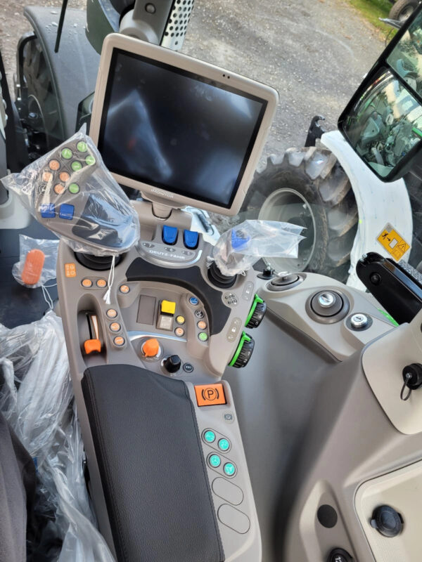 CIĄGNIK ROLNICZY DEUTZ-FAHR 7250 AGROTRON TTV - obrazek 7