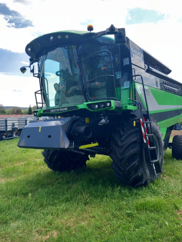 KOMBAJN DEUTZ-FAHR C 6305 TS T5 - obrazek 2