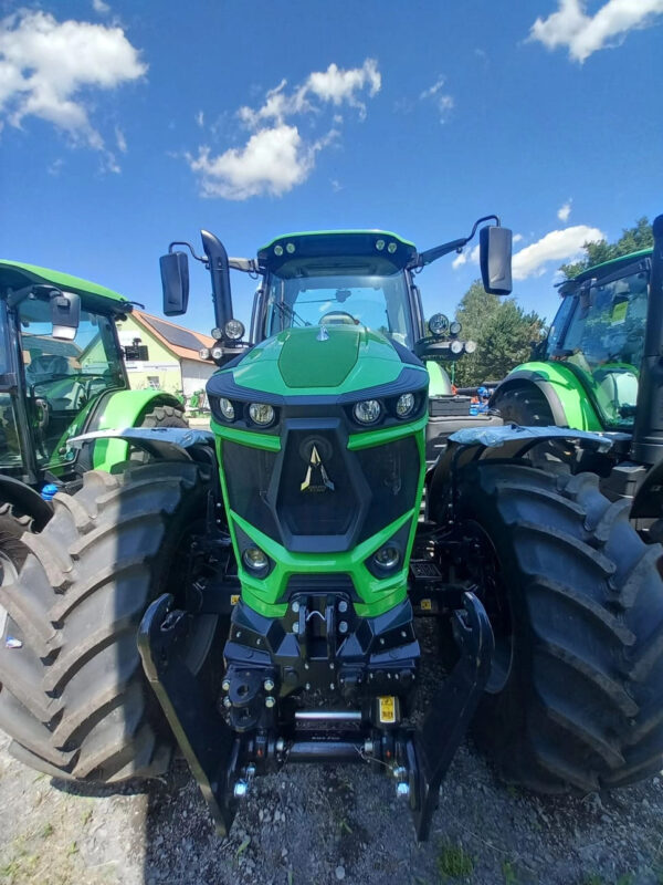 CIĄGNIK ROLNICZY DEUTZ-FAHR 6230 AGROTRON - obrazek 3