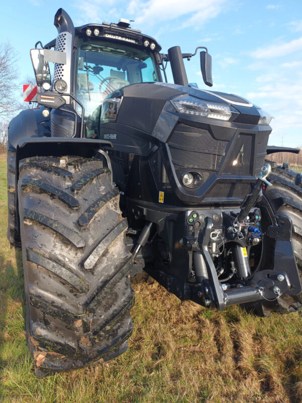 CIĄGNIK ROLNICZY DEUTZ-FAHR 9340 AGROTRON TTV - obrazek 2
