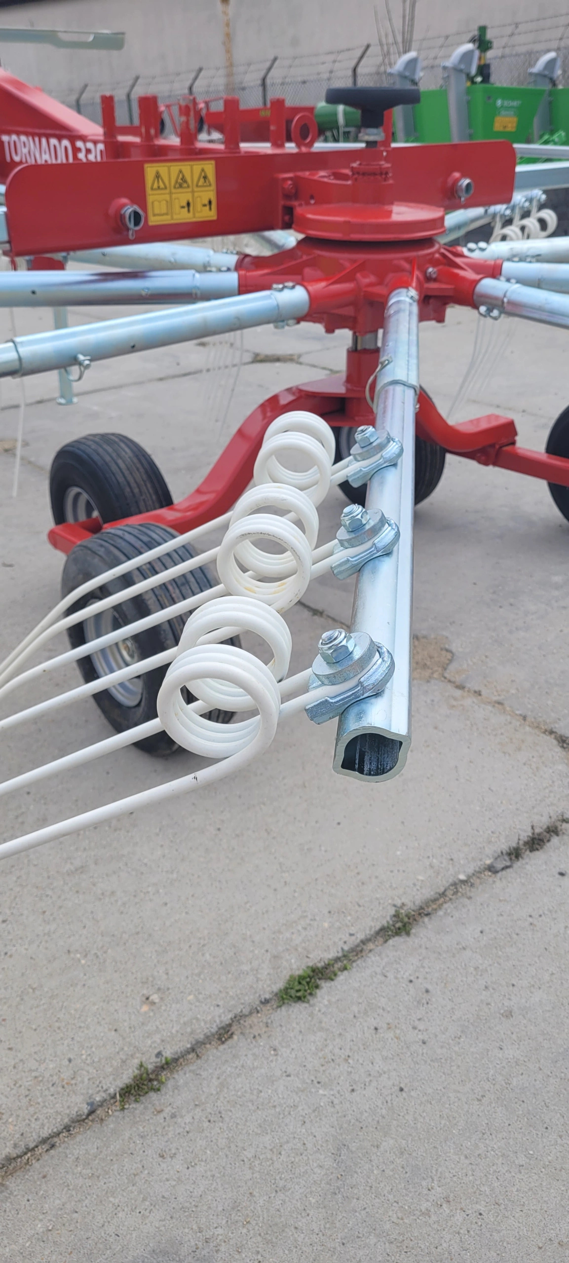 SCHWADER SIEGER TORNADO 330 – Bild 7